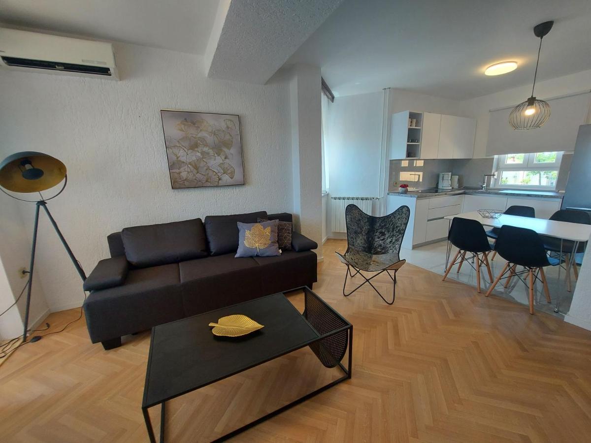 Apartments Fugosic Punat Eksteriør billede